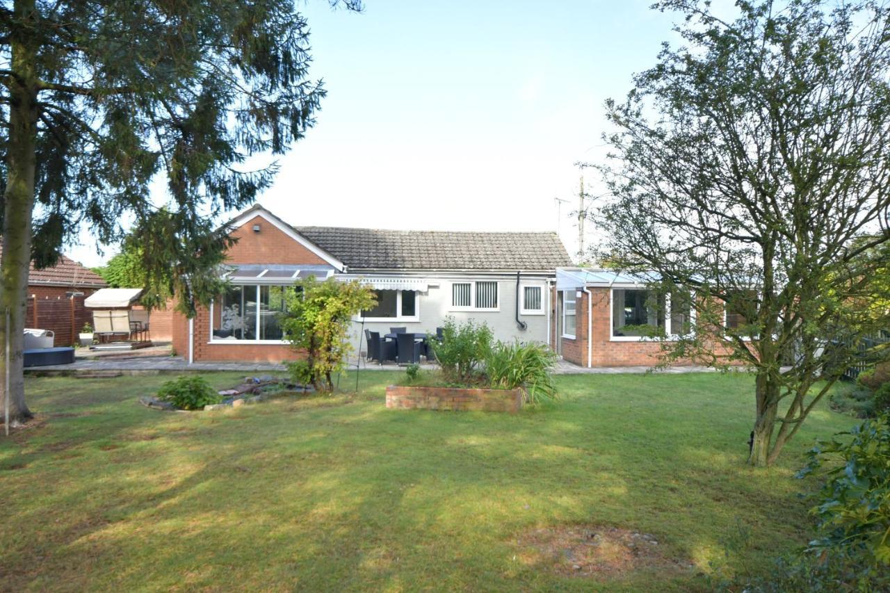Little Hare Lodge - Spacious 2 Bedroom Attached Bungalow Woodhall Spa Ngoại thất bức ảnh